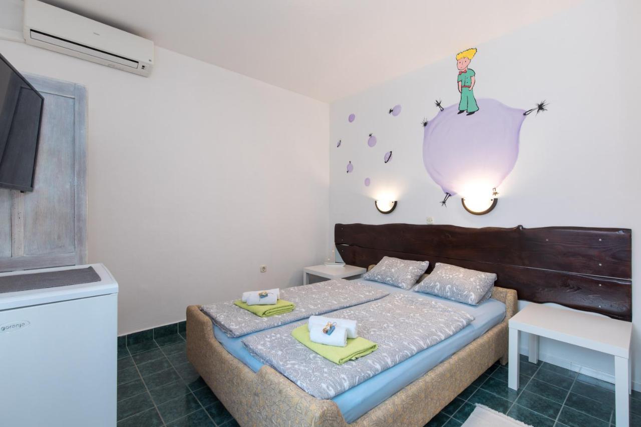 Pape Punat Apartmani I Sobe エクステリア 写真