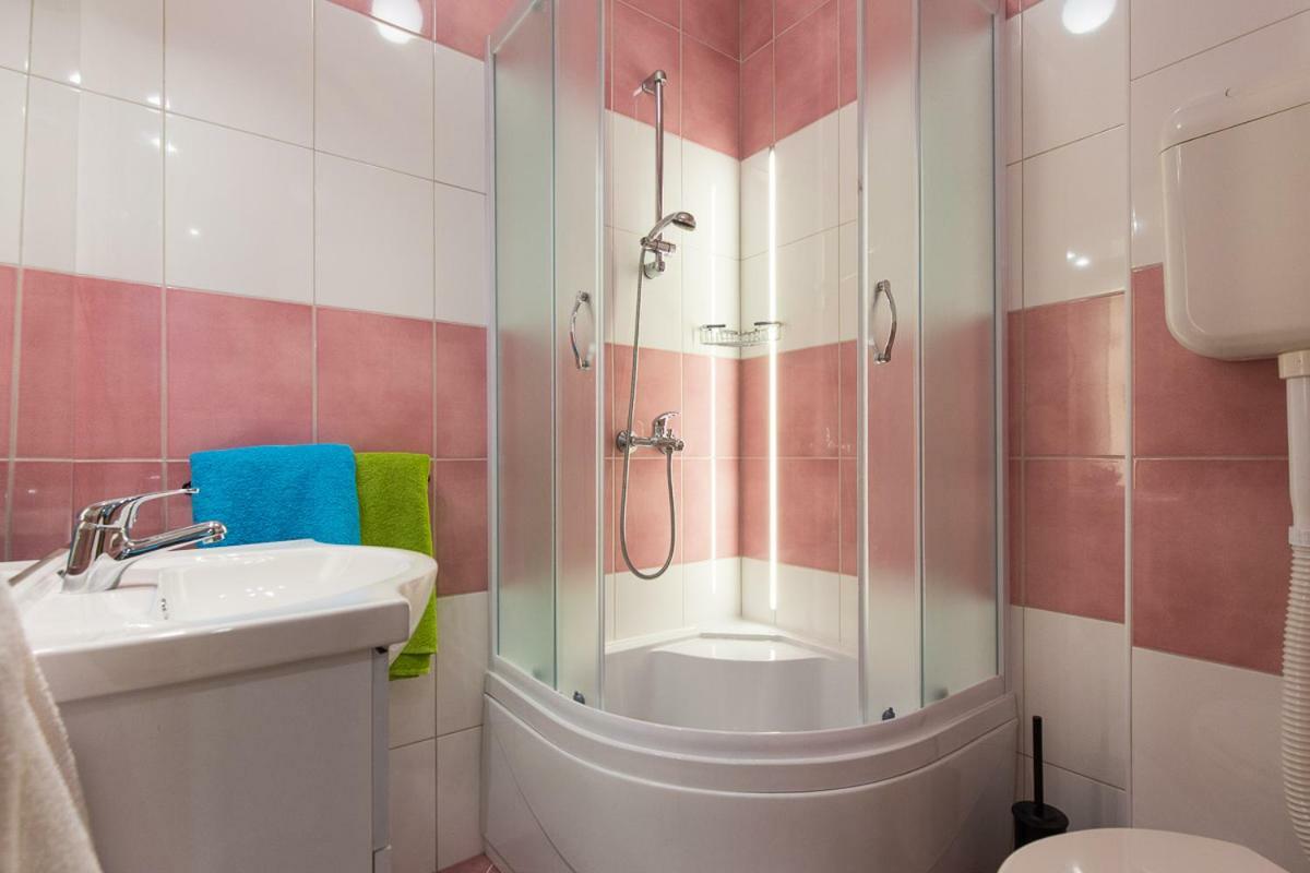 Pape Punat Apartmani I Sobe エクステリア 写真