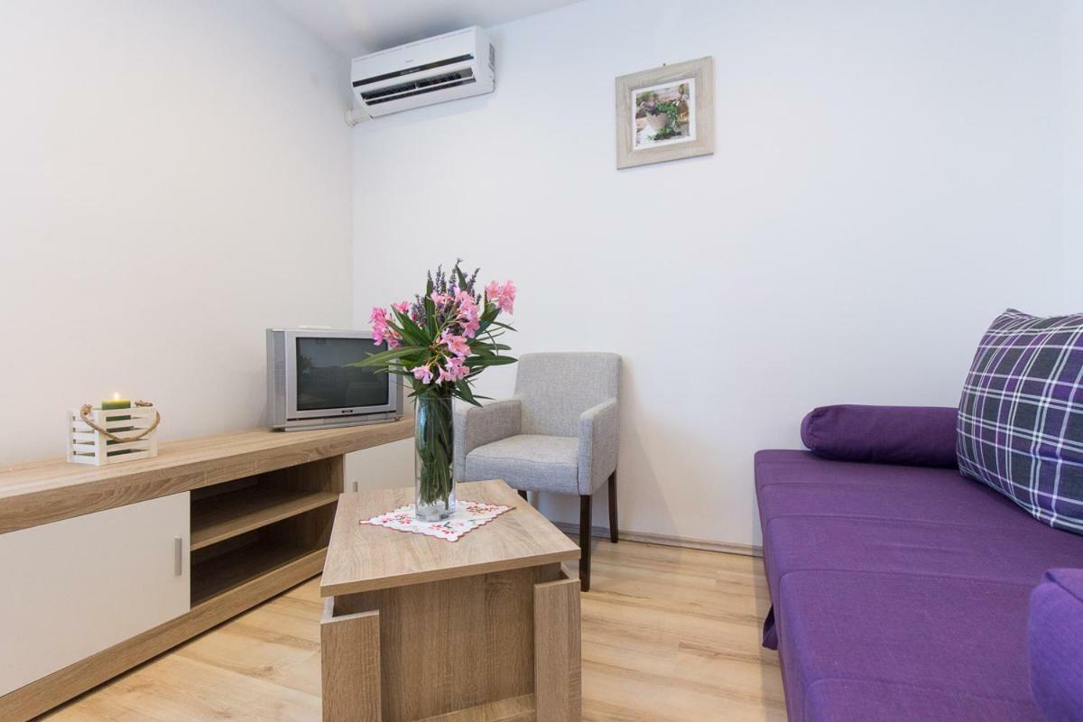 Pape Punat Apartmani I Sobe エクステリア 写真
