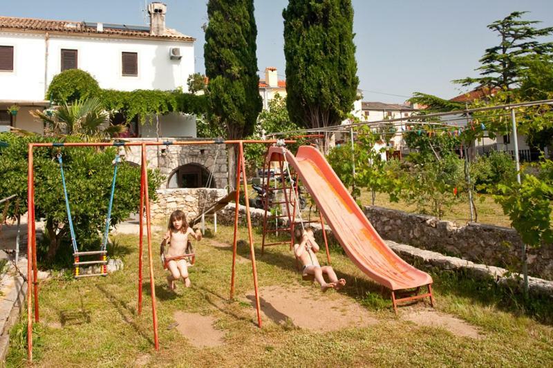Pape Punat Apartmani I Sobe エクステリア 写真
